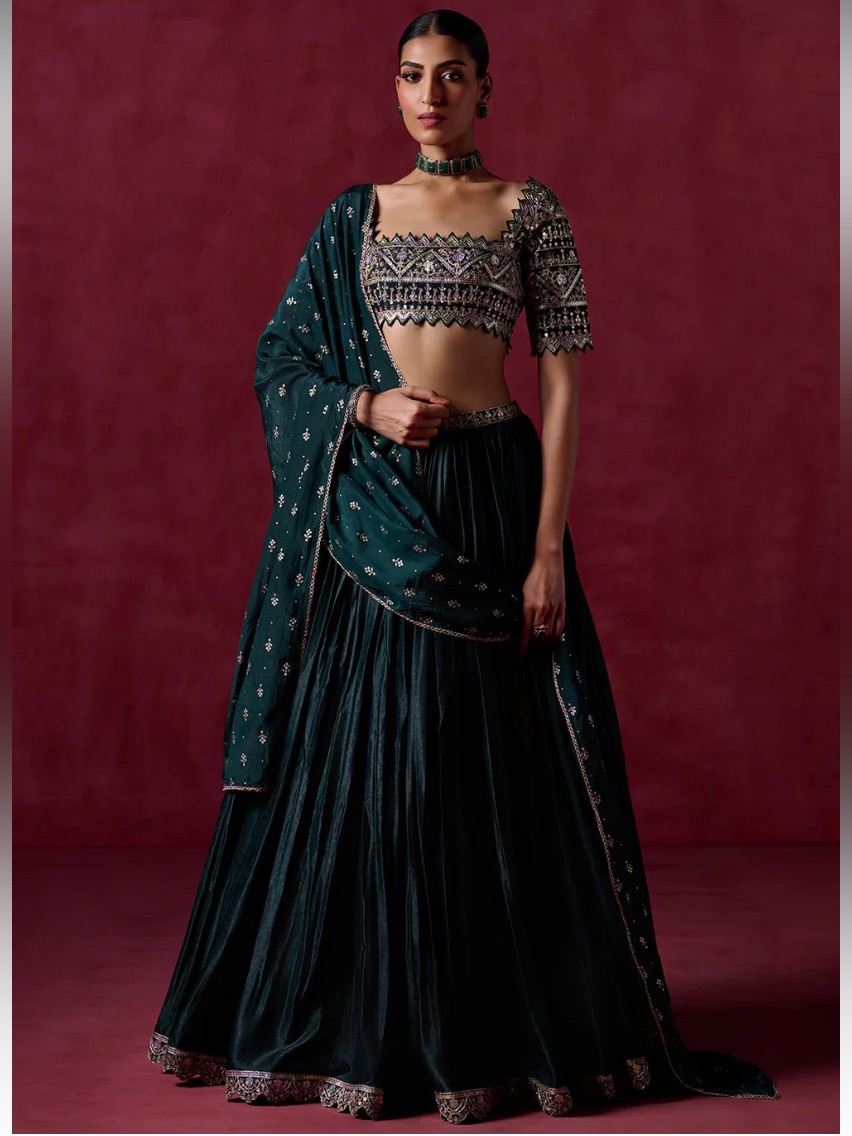 Lashkaraa Dark Green Embroidered Satin Lehenga Crepe Dupatta Size S